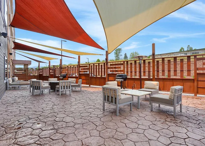 Best Western Plus Fillmore Inn & Suites